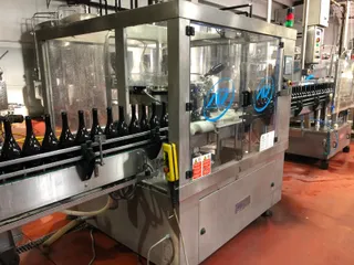 Sparkling-wine bottling line, 15 machines, photograph 1 of 24