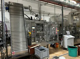 Isobaric sparkling-wine bottling line with GAI 4033 monobloc, photograph 1 of 19