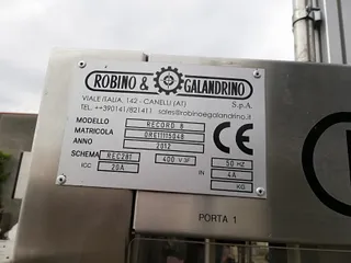 Robino & Galandrino RECORD 8 muselet machine, photograph 2 of 5