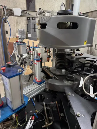 P.E. Labellers MASTER M/S rotary labeller, photograph 4 of 14