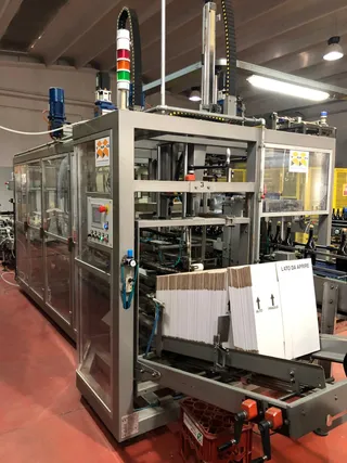 Sparkling-wine bottling line, 15 machines, photograph 5 of 24