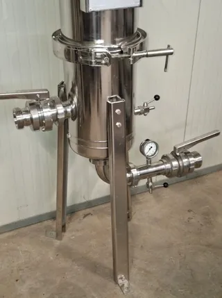 Pall 3 × 30″ microfiltration housing, photograph 5 of 8
