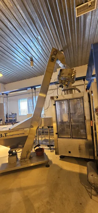 Vodka bottling line, photograph 6 of 32