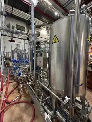 Isobaric sparkling-wine bottling line with GAI 4033 monobloc, photograph 9 of 19