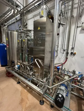 Isobaric sparkling-wine bottling line with GAI 4033 monobloc, photograph 10 of 19