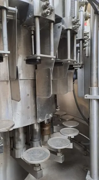 Officine AVE isobaric filler, photograph 12 of 18