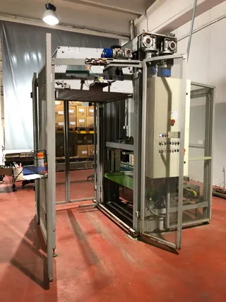 Sparkling-wine bottling line, 15 machines, photograph 17 of 24