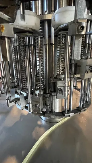 Metalnova bottle rinser, photograph 23 of 31