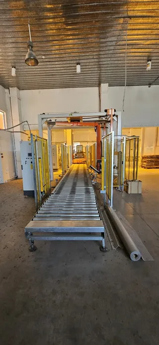 Vodka bottling line, photograph 25 of 32